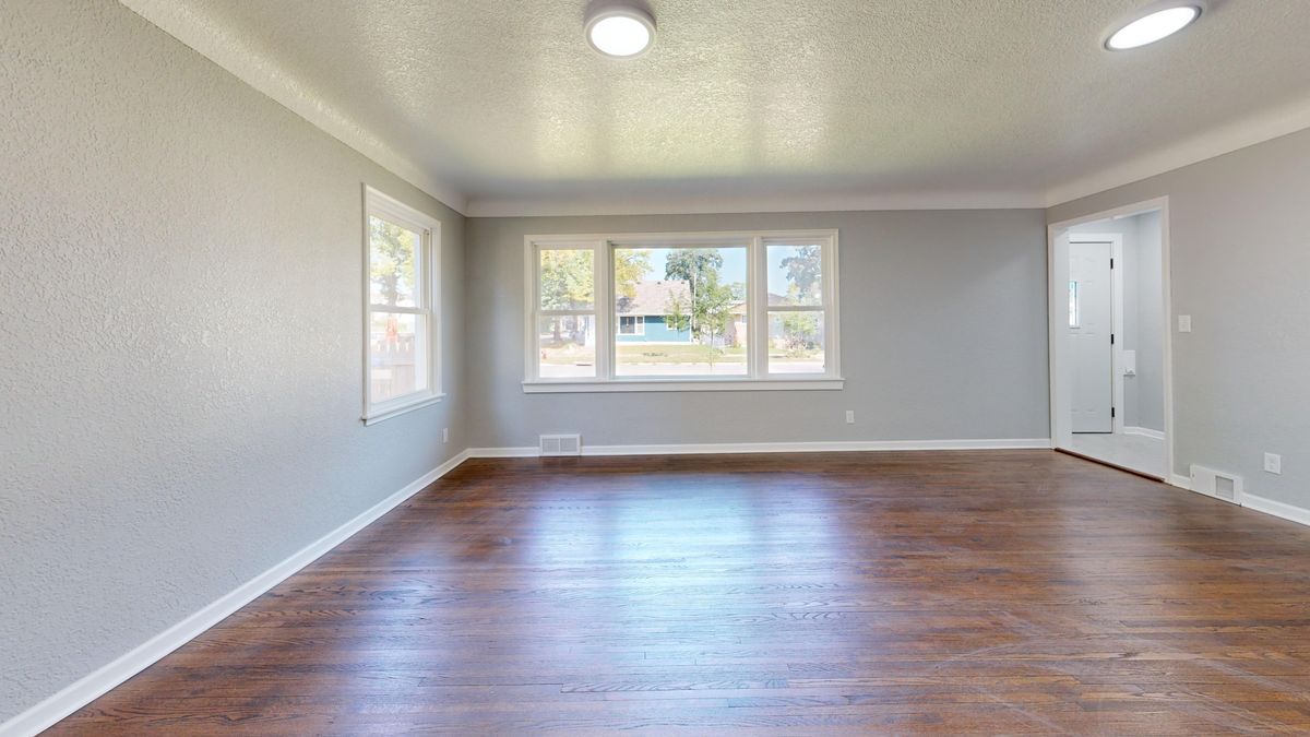 Habitación recién pintada